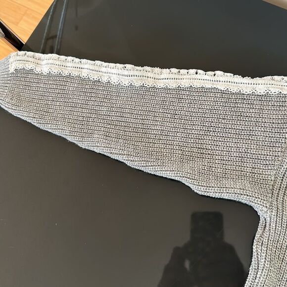 NWOT-SHEIN LACE SWEATER - Picture 4 of 8